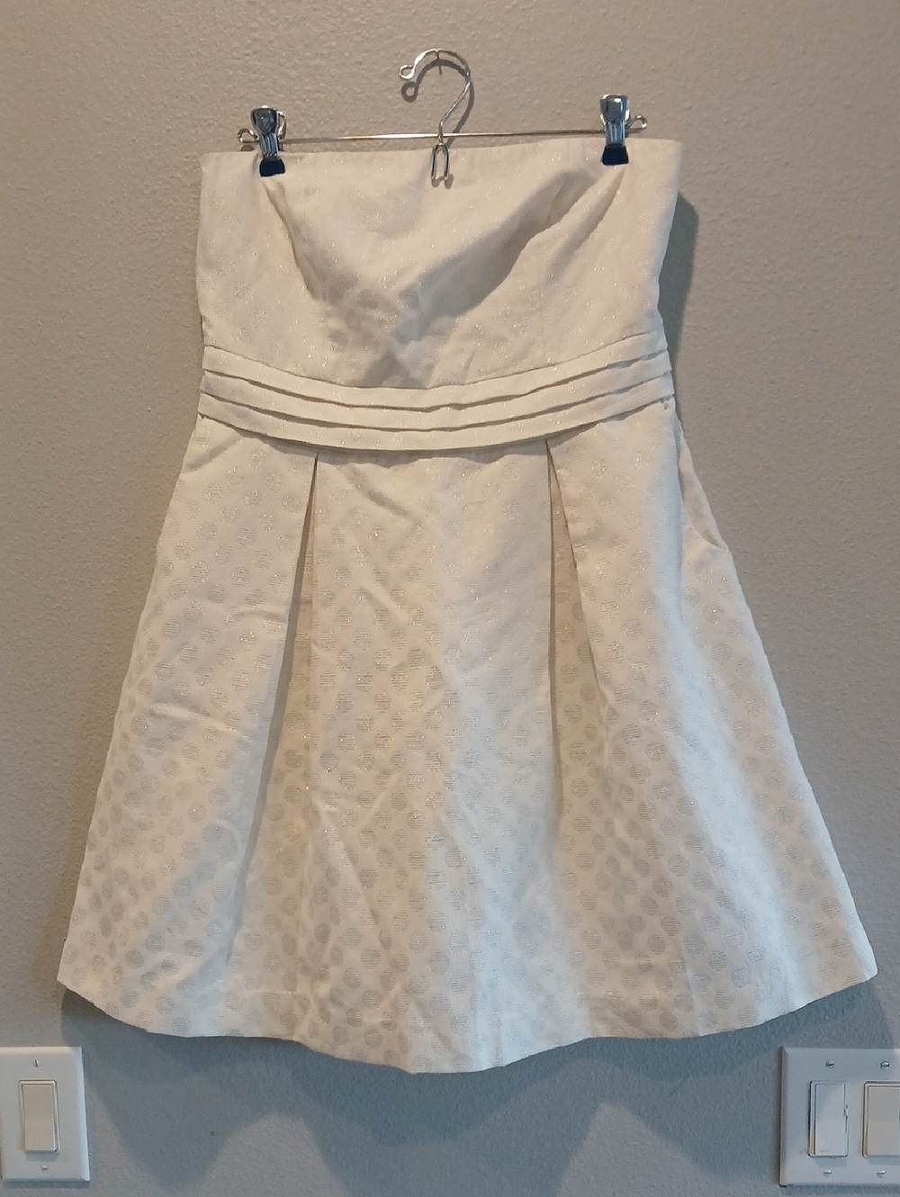 Rw&Co Strapless White A-Line Dress with Pleated Waist polka dot size 6 summer